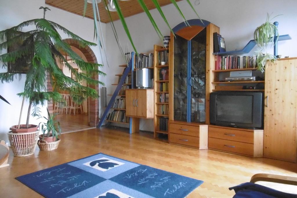 Apartamento Panoráma Vendégház Balatonszepezd Exterior foto