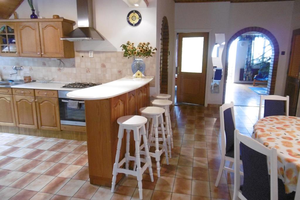 Apartamento Panoráma Vendégház Balatonszepezd Habitación foto