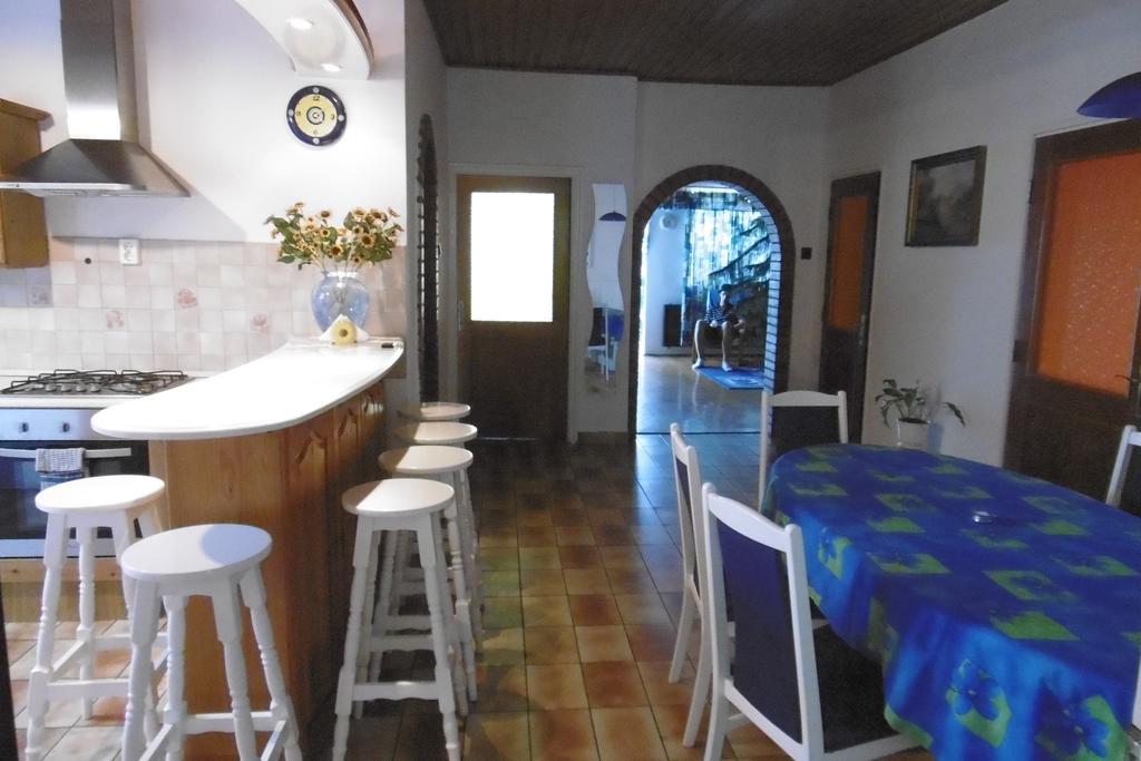 Apartamento Panoráma Vendégház Balatonszepezd Habitación foto